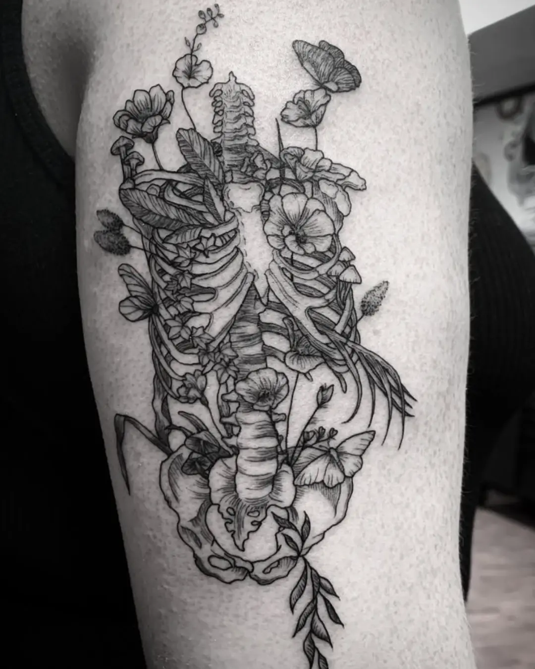portfolio black and white fine line tattoos chicago