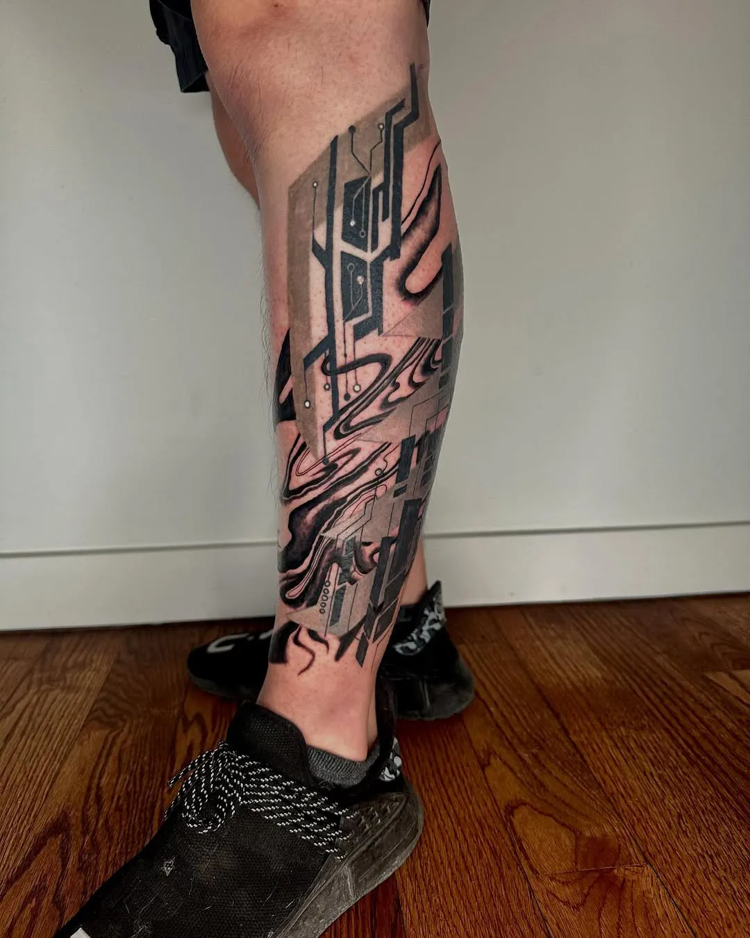 molly kelso cyber abstract geometric blackwork tattoo chicago