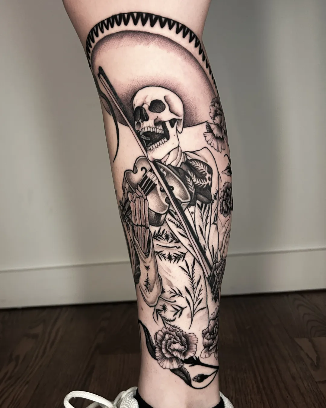 Crystal Thorns Chicago tattoo shop artist creating custom tattoo pieces