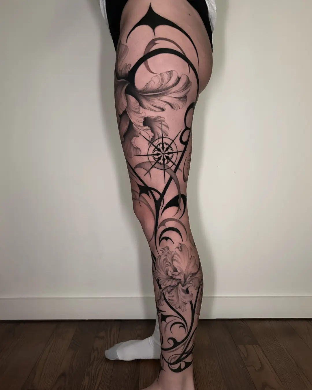 Crystal-Thorns-tattoo-Chicago-ornamental-tattoo